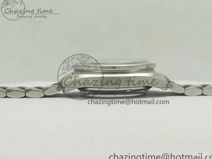 0217 UrbanChic Speedmaster Moonwatch OMF 1:1 Best Edition White Dial Black Hand on SS Bracelet A 8045